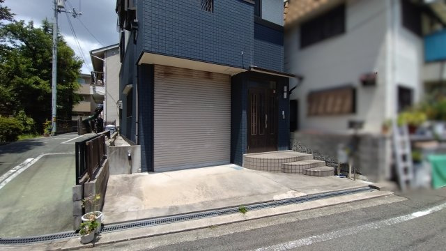 尼崎市金楽寺町　中古戸建の外観