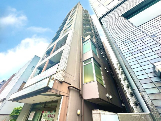 グランシャリオ王子の外観|洗練されたフォルムと落ち着いた色調が、街並みにやさしく溶け込む佇まい。帰るたびに、心がふっと和らぐ外観です。