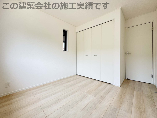 各居室に収納を備えました