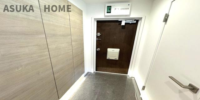 山手パークハイツの玄関|広々とした土間の玄関は収納もたっぷり♪