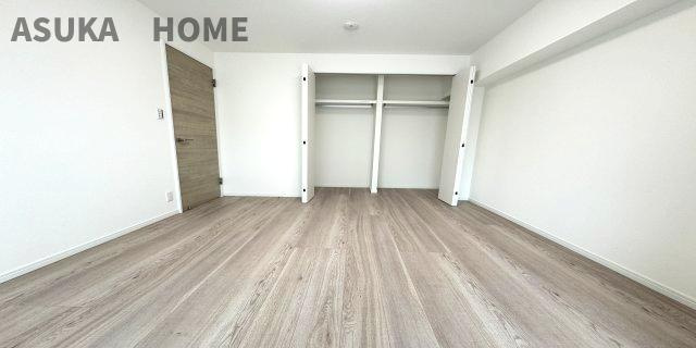 山手パークハイツの洋室|家族一人ひとりの大切なプライベート空間の居室。家具の配置のご相談は是非お任せください。