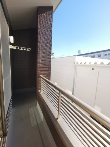 アプト ウィスタリアのバルコニー|ウォークインクローゼットのある洋室です