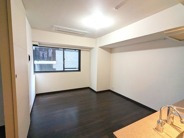 RESIDIA日本橋馬喰町Ⅲの設備|リビングに床暖房、ビルトインエアコン、カウンターキッチン