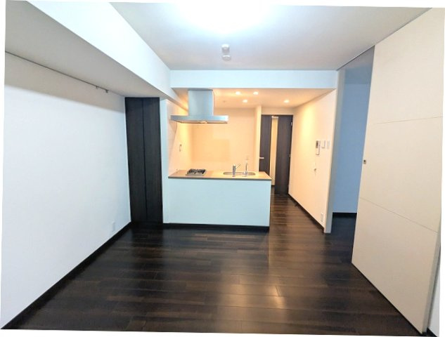 RESIDIA日本橋馬喰町Ⅲの設備|リビングに床暖房、ビルトインエアコン、カウンターキッチン