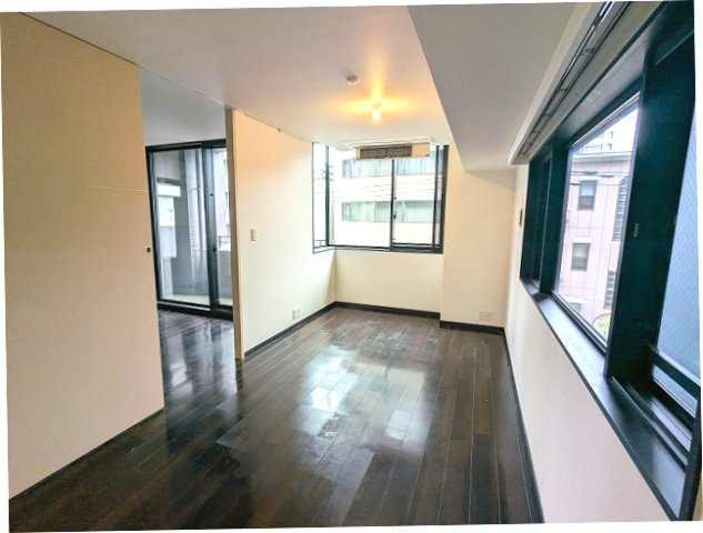 RESIDIA日本橋馬喰町Ⅲの内装|リビングに床暖房、ビルトインエアコン、カウンターキッチン、角部屋2面採光