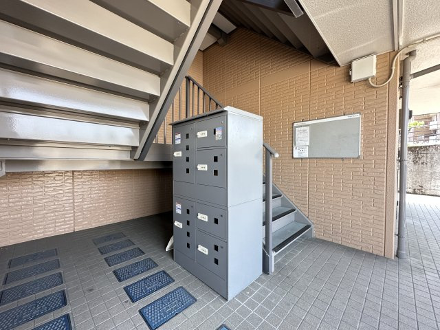 ビレッジ北久保 C棟のエントランス