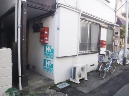 茂荘のエントランス