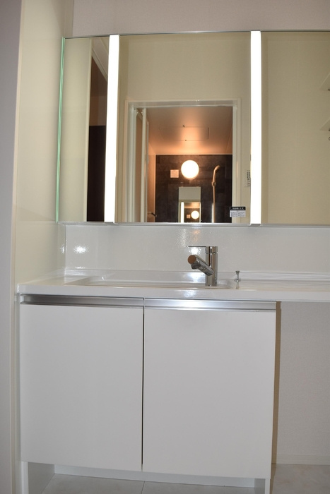 ジラソーレの独立洗面台