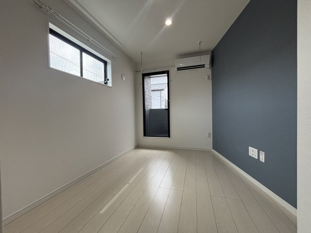 ガレット本八幡の居間・リビング