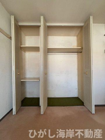 ライオンズガーデン茅ヶ崎一番館の収納|各居室に収納を確保。棚付きで使いやすく、すっきり片付く住まいです。