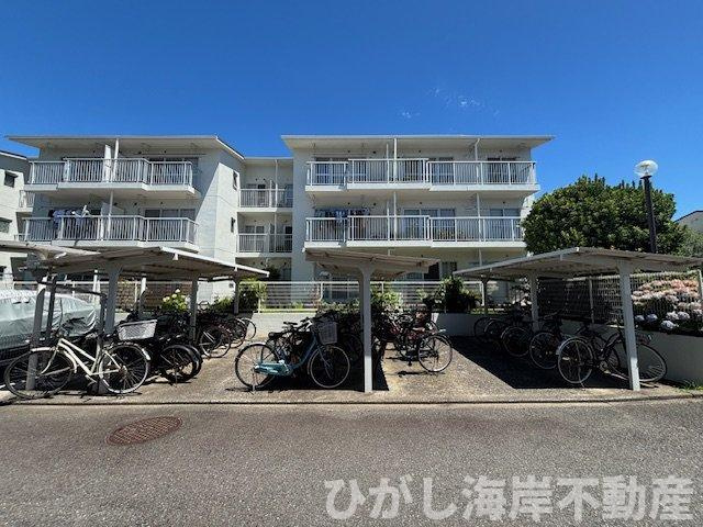 ライオンズガーデン茅ヶ崎一番館の駐輪場|屋根付き駐輪場あり！雨の日も安心です