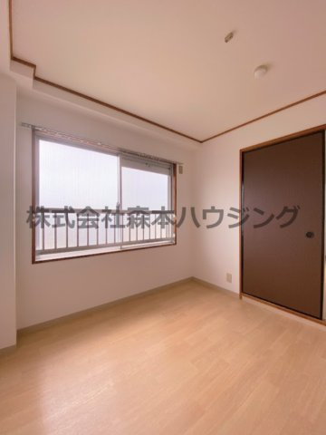 【洋室】 | 　チェリー広野 | 個人の部屋や寝室として使える洋室です