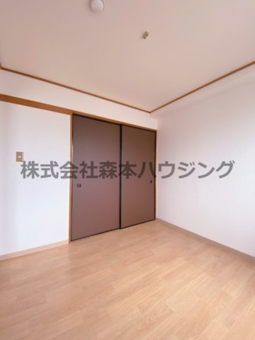 【寝室】 | 　チェリー広野 | 落ち着いて過ごせるお部屋なので、寝室にいかがでしょうか