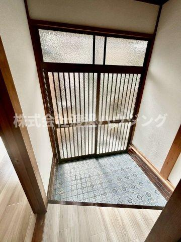 長池町３丁目戸建の玄関