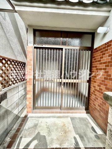 長池町３丁目戸建のエントランス