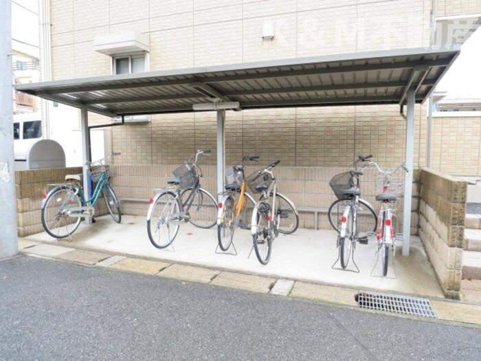 ＰＥＡＣＥＦＵＬＬＹのその他共用部分