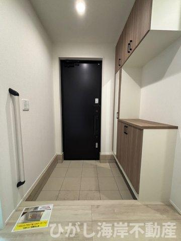 茅ヶ崎市松が丘1丁目　新築戸建　の玄関|玄関