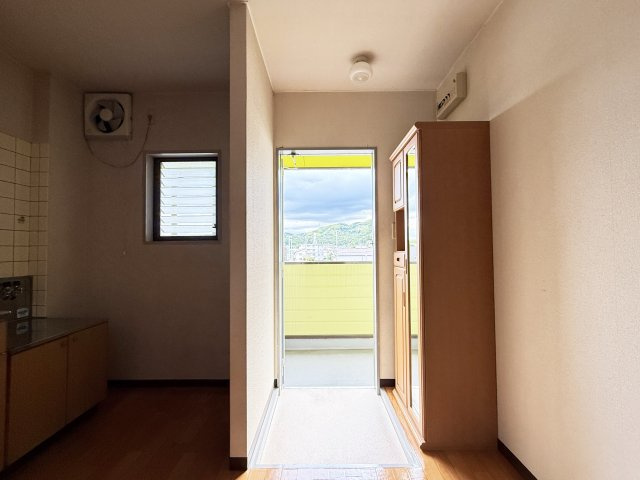 コスモ一宮の玄関