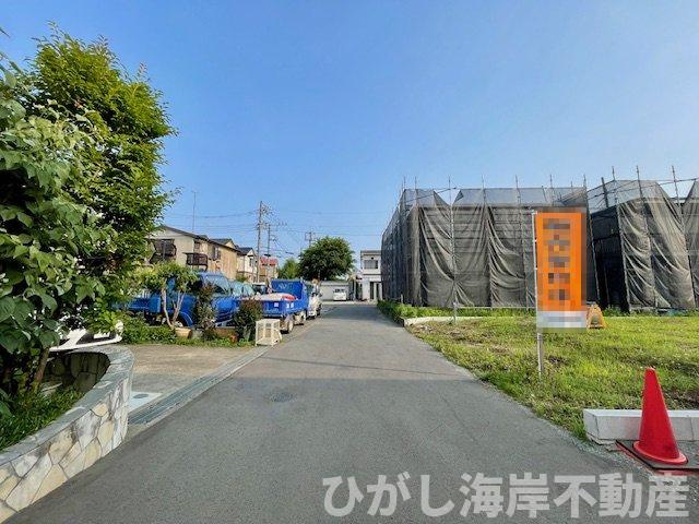 平塚市南原３丁目　売地の前面道路含む現地写真|現地外観