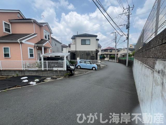 茅ヶ崎市赤羽根　売地の前面道路含む現地写真|現地外観