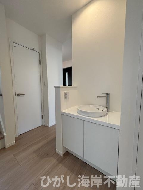 藤沢市辻堂元町5丁目　 新築戸建　全2棟 の洗面所|セカンド洗面台