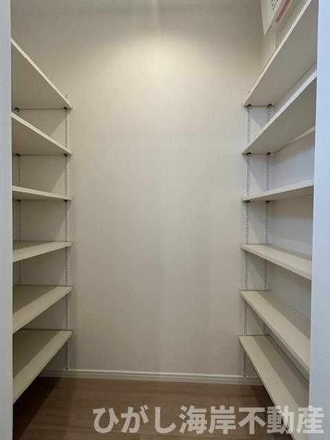 藤沢市辻堂元町5丁目　 新築戸建　全2棟 の設備|脱衣スペース収納スペース