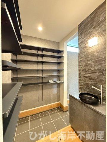 茅ヶ崎市浜竹4丁目　新築戸建　全２棟の設備|シューズインクローク