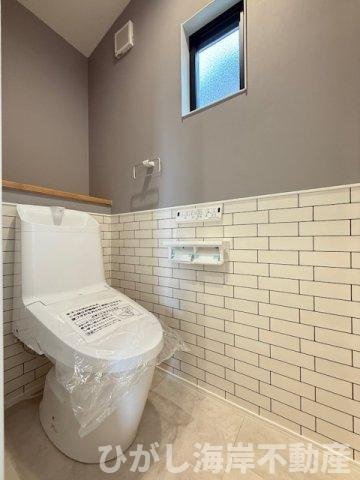 茅ヶ崎市浜竹4丁目　新築戸建　全２棟のトイレ|洗浄機能付きお手洗い