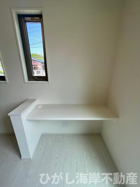 平塚市平塚1丁目  新築戸建　全２棟の内装|洋室カウンタースペカウンタースペース