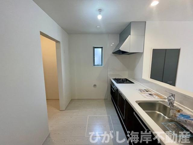 平塚市平塚1丁目  新築戸建　全２棟のキッチン|キッチンスペース