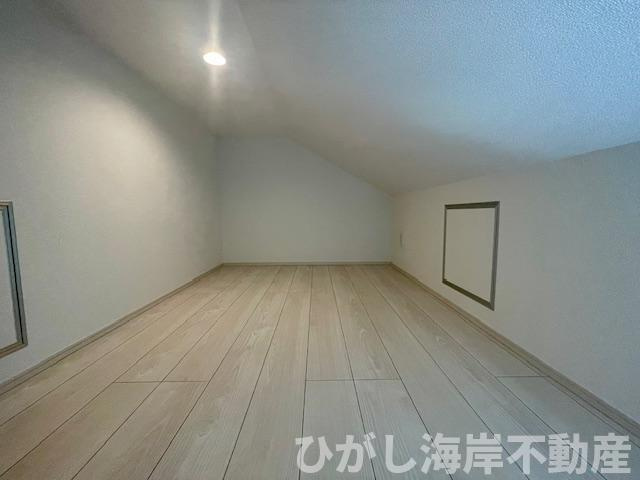 平塚市札場町　新築戸建  　全２棟の内装|3帖　ロフト