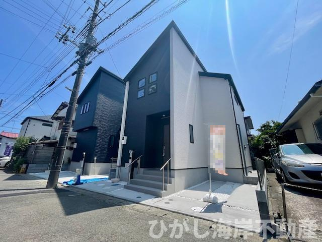 平塚市札場町　新築戸建  　全２棟