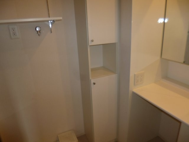 レザン倉敷の洗面所|洗面収納