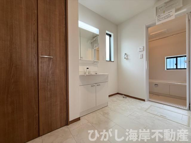 茅ヶ崎市中島　新築戸建　全８棟の脱衣所|脱衣スペース