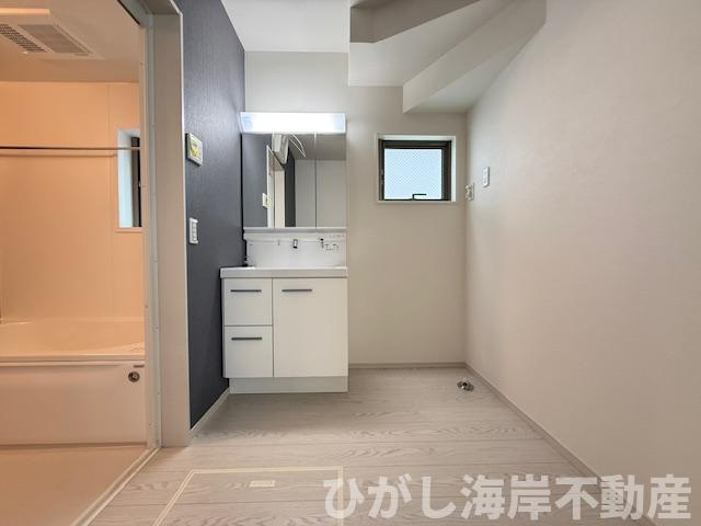 茅ヶ崎市柳島１丁目　新築戸建　全２棟の脱衣所|脱衣スペース