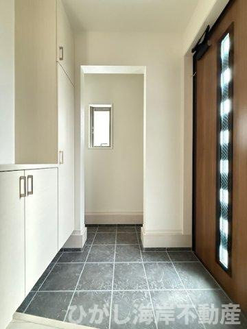 茅ヶ崎市柳島１丁目　新築戸建　全２棟の玄関|玄関