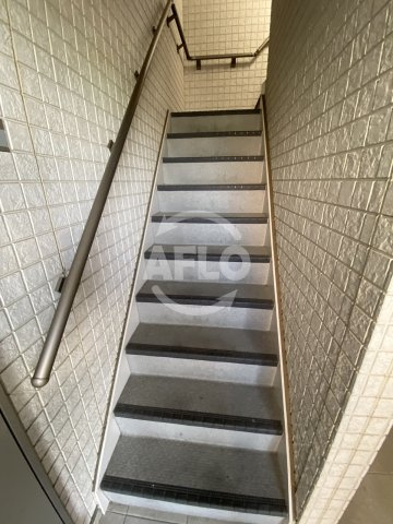 リヴァーHONJYOのその他共用部分|リヴァーHONJYO　階段