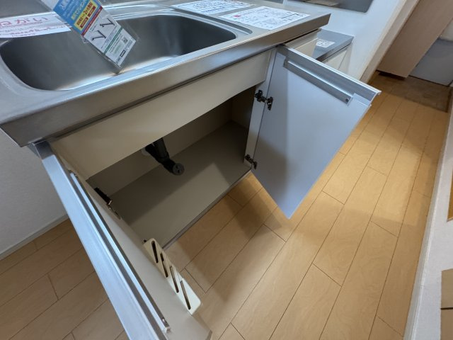 カミノ　レアルの収納