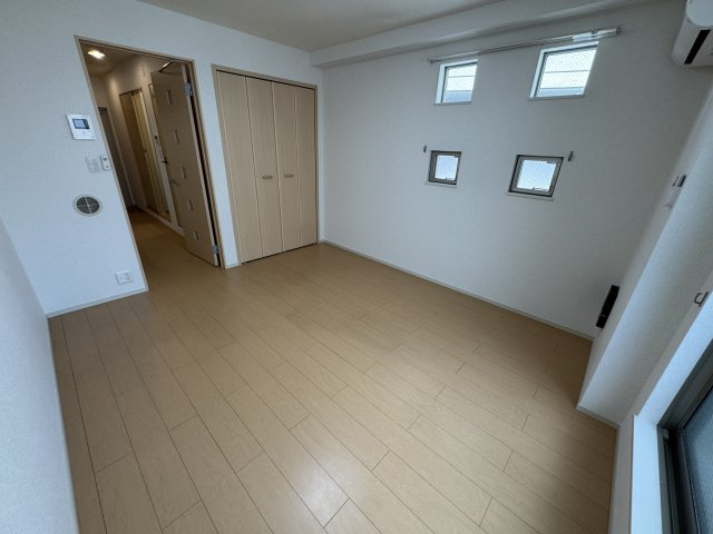 カミノ　レアルの居間・リビング