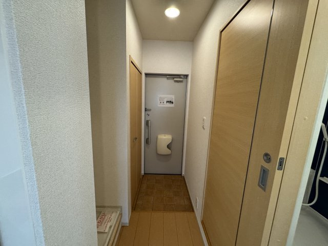 カミノ　レアルの玄関