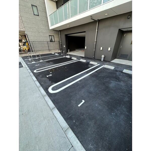 ルネフラッツ黒川Ⅱ　名古屋市賃貸　仲介手数料無料の駐車場