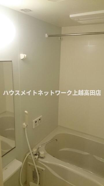 アンソレイエⅡの浴室|バス