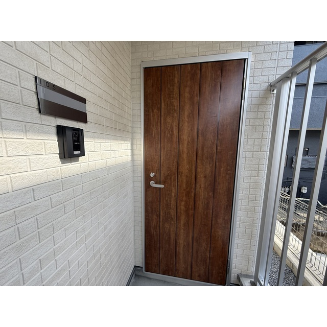 MQuarto本千葉の玄関