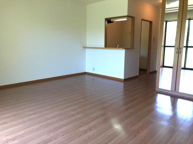 ファームハウス・ヒーローの内装|室内