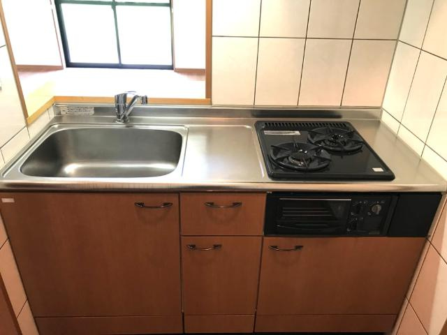 ファームハウス・ヒーローのキッチン|キッチン