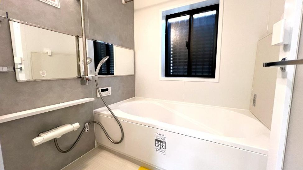 鎌倉市稲村ガ崎二丁目　戸建ての浴室|お風呂です