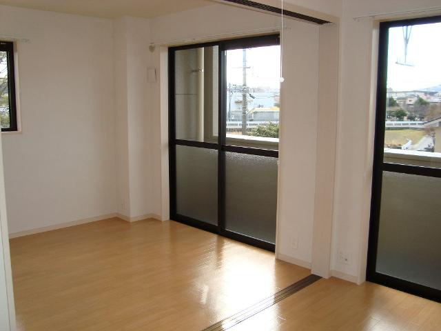 グランティス大晴　Ⅱのその他|３枚引戸（開）