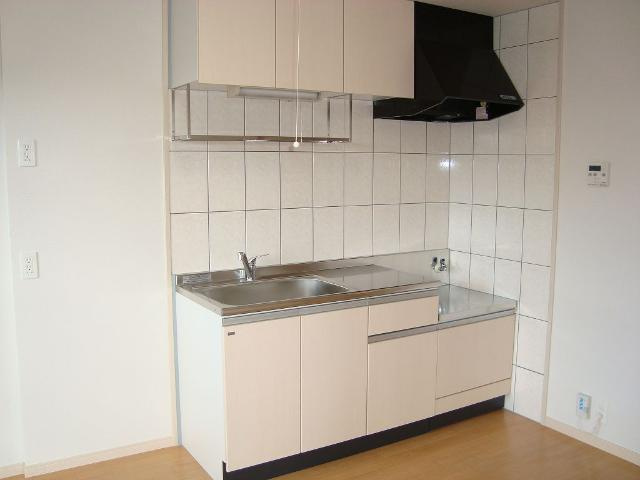 グランティス大晴　Ⅱのキッチン|収納たっぷり