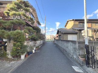 【前面道路含む現地写真】
