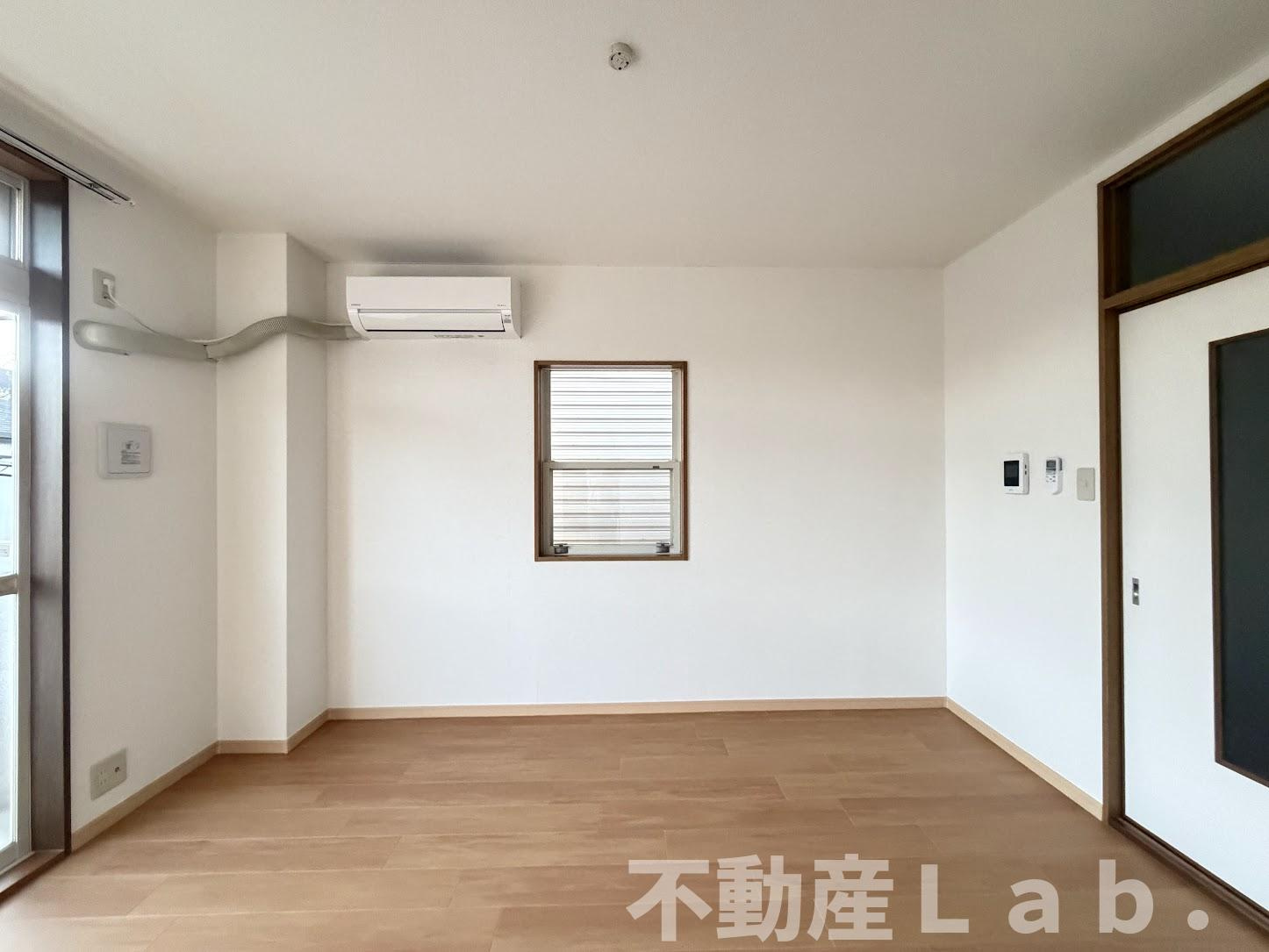 ＮＥＷＣＩＴＹ参番館の居間・リビング